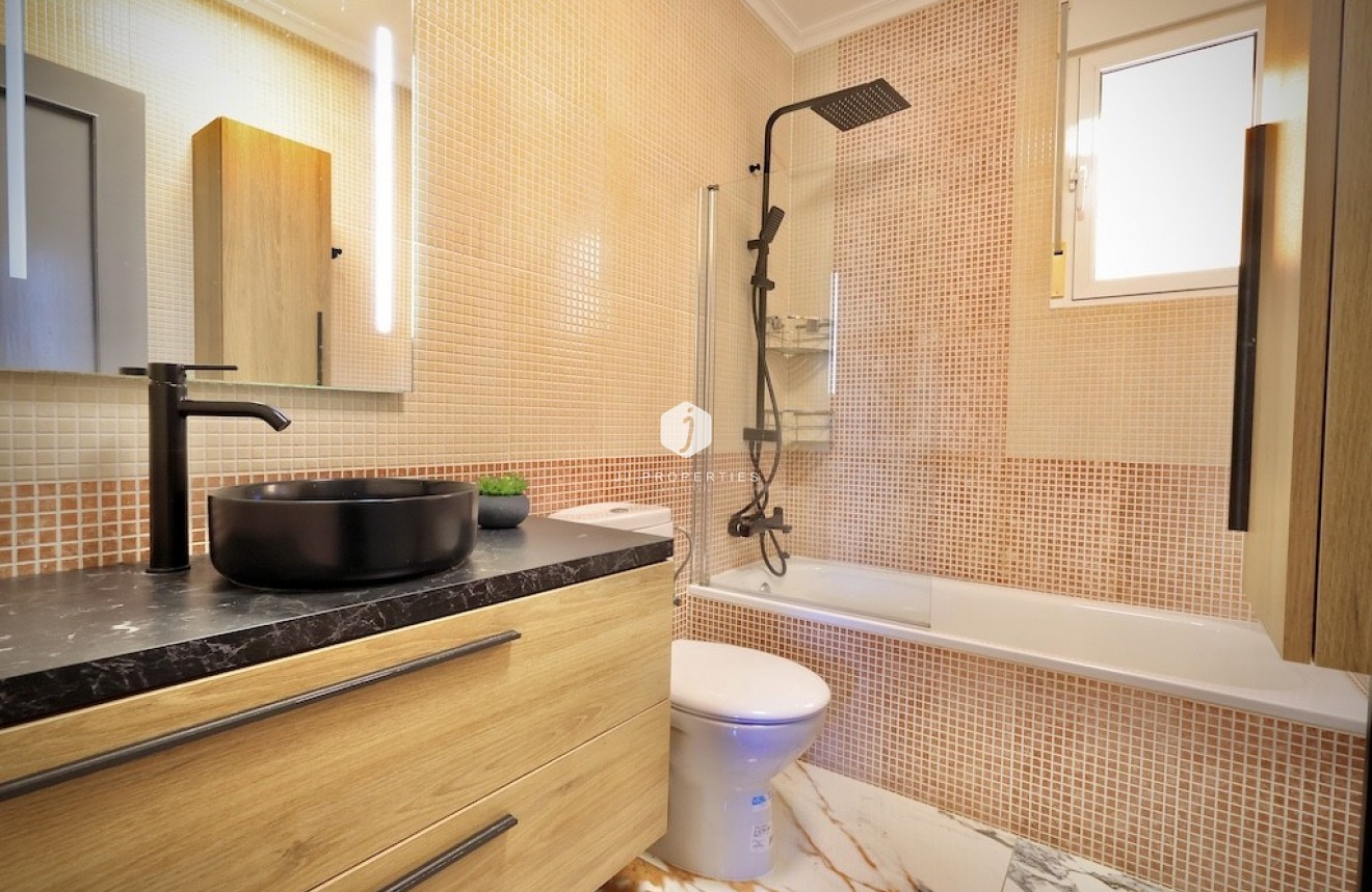 Segunda mano - Villa -
San Miguel de Salinas - Inland