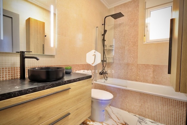 Segunda mano - Villa -
San Miguel de Salinas - Inland