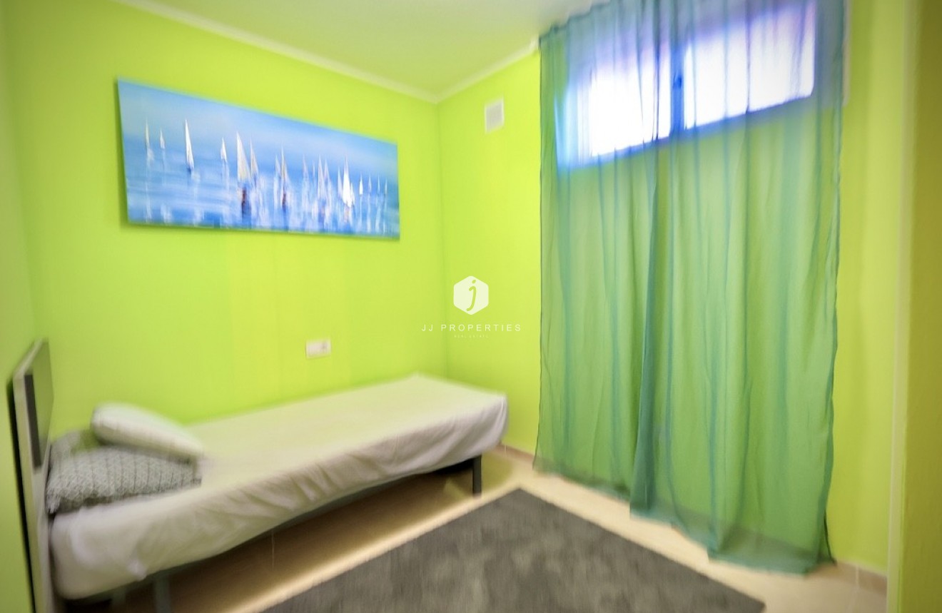 Segunda mano - Villa -
San Miguel de Salinas - Inland