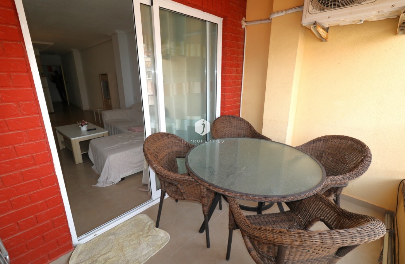 Tweedehands - Appartement / flat -
Playa del Cura - Costa Blanca