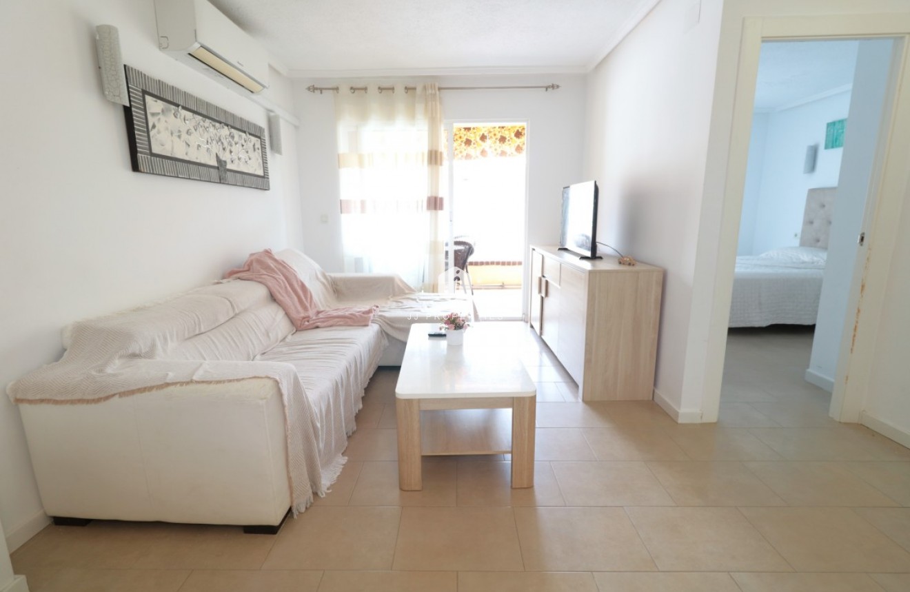 Tweedehands - Appartement / flat -
Playa del Cura - Costa Blanca