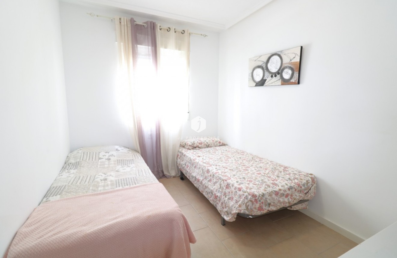 Tweedehands - Appartement / flat -
Playa del Cura - Costa Blanca