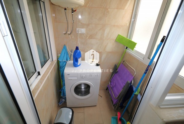 Tweedehands - Appartement / flat -
Playa del Cura - Costa Blanca