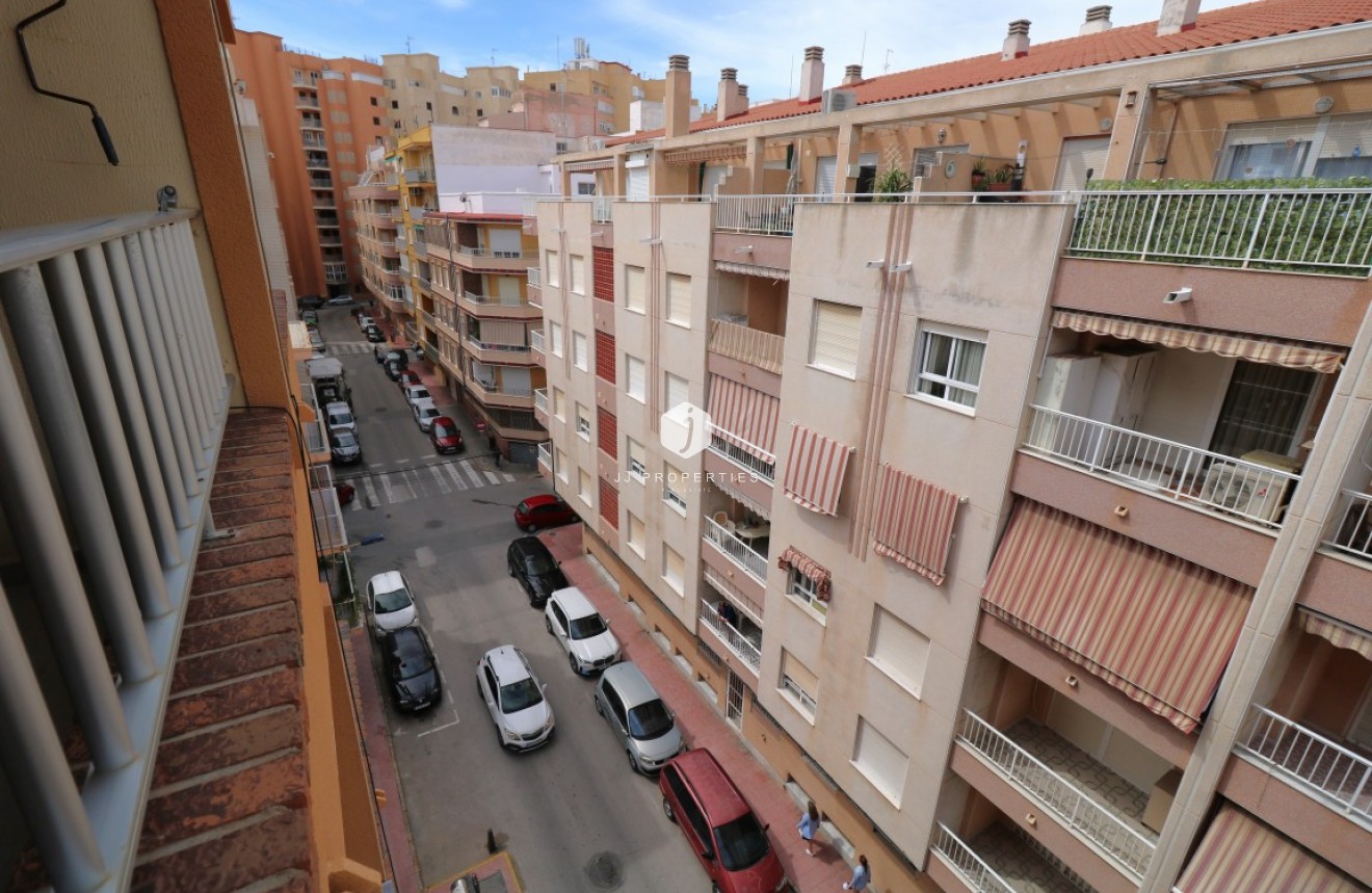 Tweedehands - Appartement / flat -
Playa del Cura - Costa Blanca