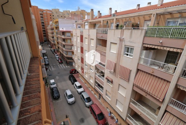 Tweedehands - Appartement / flat -
Playa del Cura - Costa Blanca
