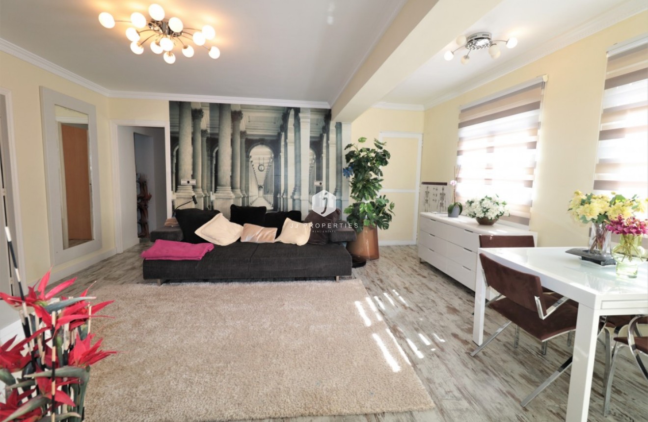 Tweedehands - Penthouse -
Torrevieja - Costa Blanca