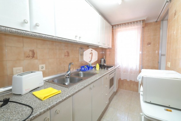 Tweedehands - Appartement / flat -
Playa Del Acequion - Costa Blanca