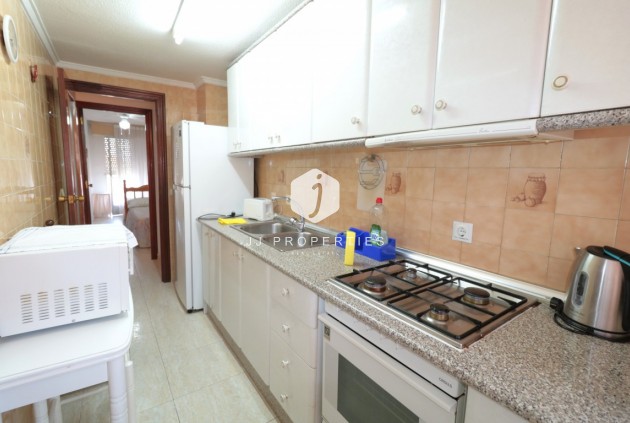 Tweedehands - Appartement / flat -
Playa Del Acequion - Costa Blanca