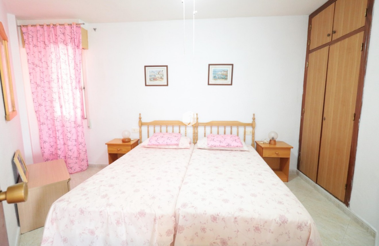 Tweedehands - Appartement / flat -
Playa Del Acequion - Costa Blanca