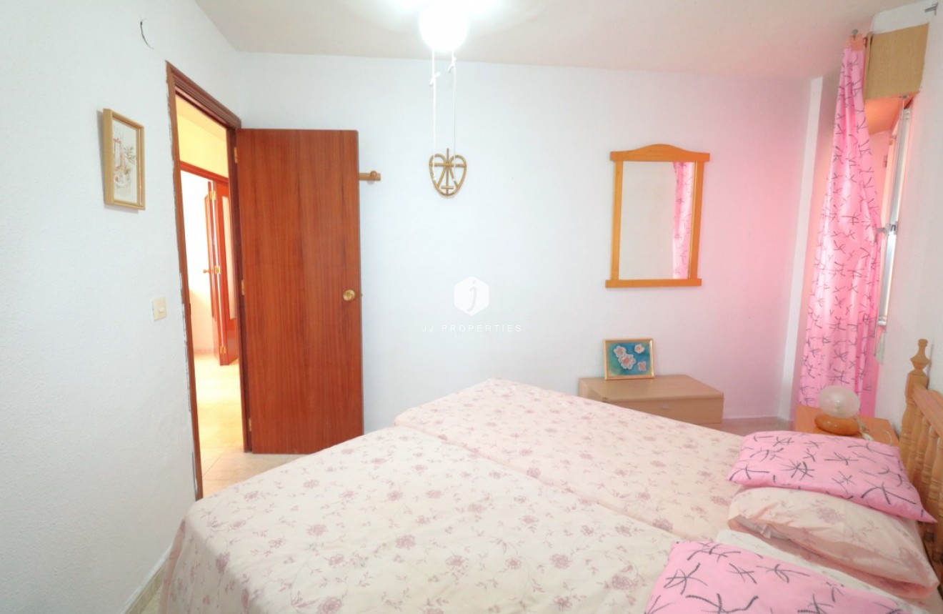 Tweedehands - Appartement / flat -
Playa Del Acequion - Costa Blanca