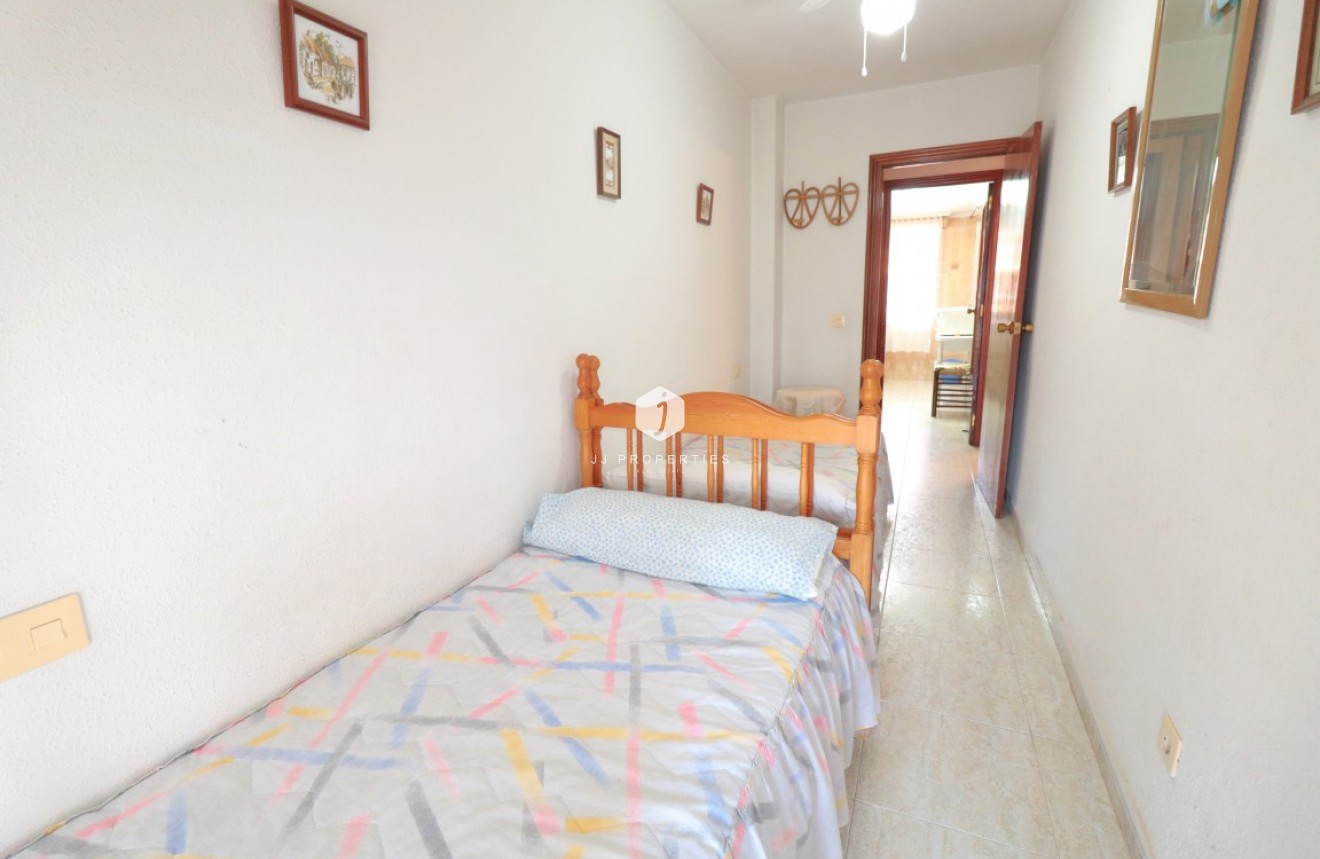Tweedehands - Appartement / flat -
Playa Del Acequion - Costa Blanca
