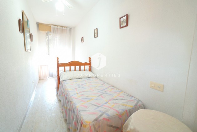 Tweedehands - Appartement / flat -
Playa Del Acequion - Costa Blanca