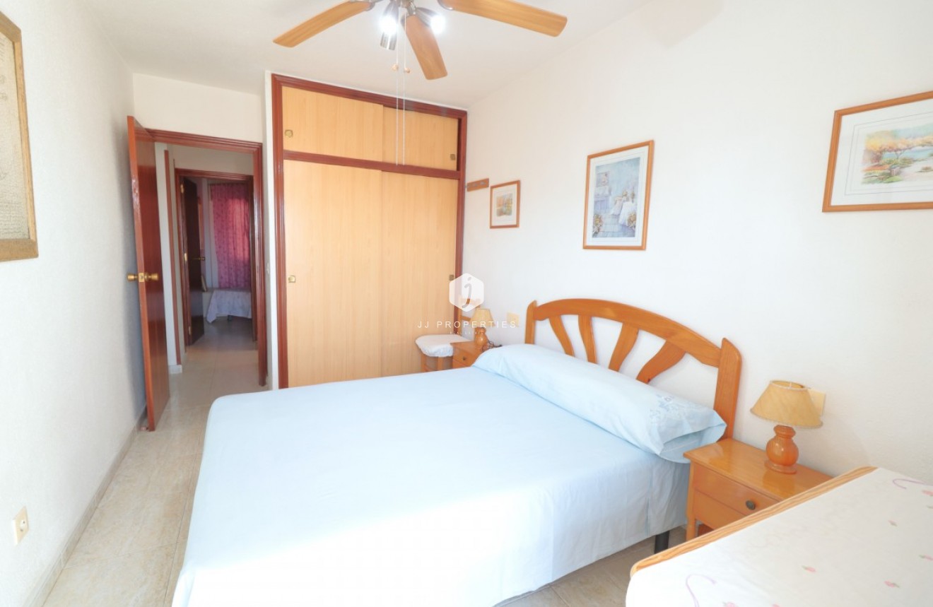 Tweedehands - Appartement / flat -
Playa Del Acequion - Costa Blanca