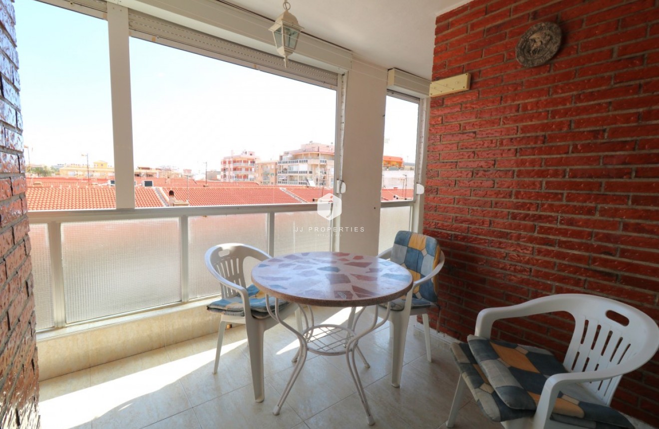 Tweedehands - Appartement / flat -
Playa Del Acequion - Costa Blanca