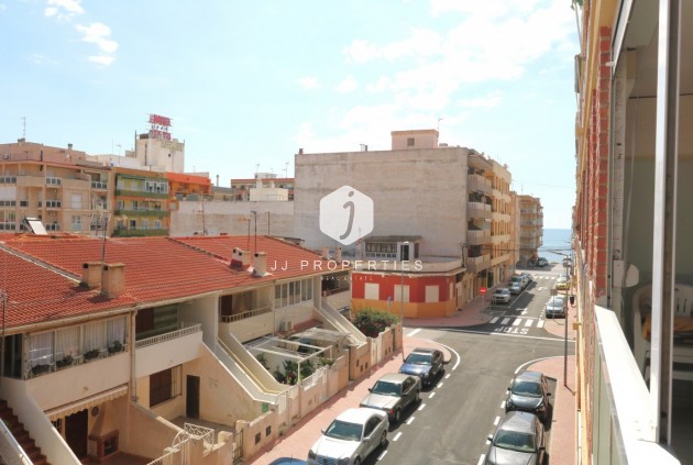 Tweedehands - Appartement / flat -
Playa Del Acequion - Costa Blanca