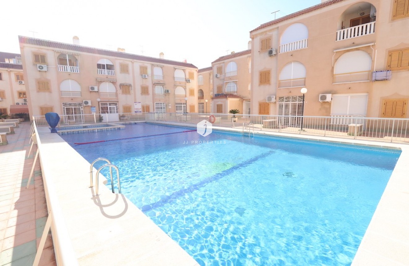 Tweedehands - Appartement / flat -
Playa Del Acequion - Costa Blanca