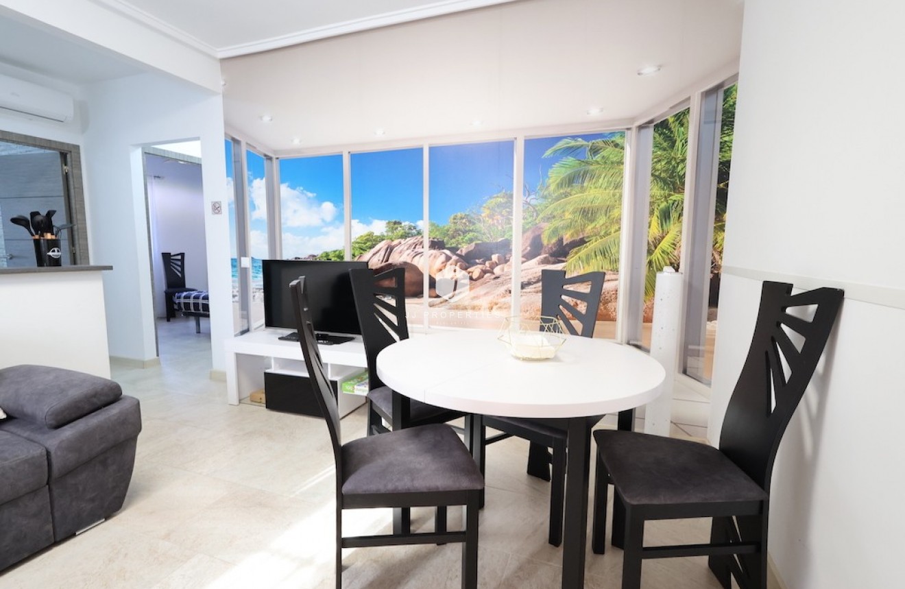 Tweedehands - Appartement / flat -
Playa Del Acequion - Costa Blanca