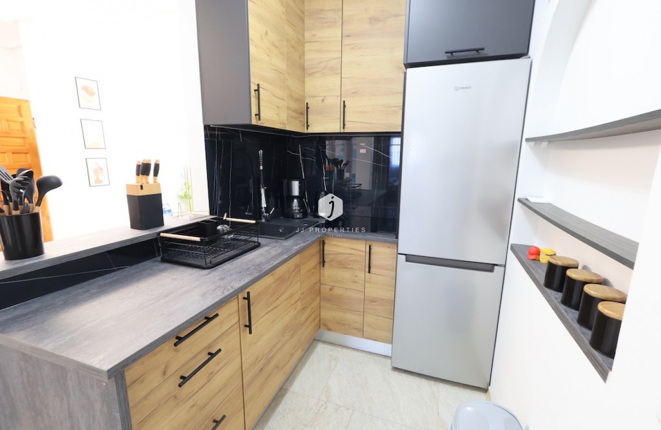 Tweedehands - Appartement / flat -
Playa Del Acequion - Costa Blanca