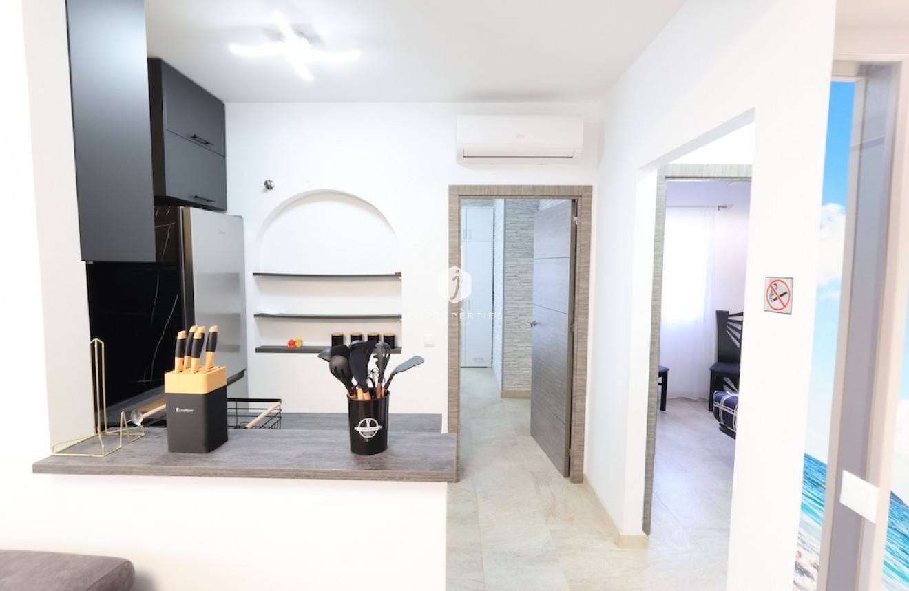 Tweedehands - Appartement / flat -
Playa Del Acequion - Costa Blanca