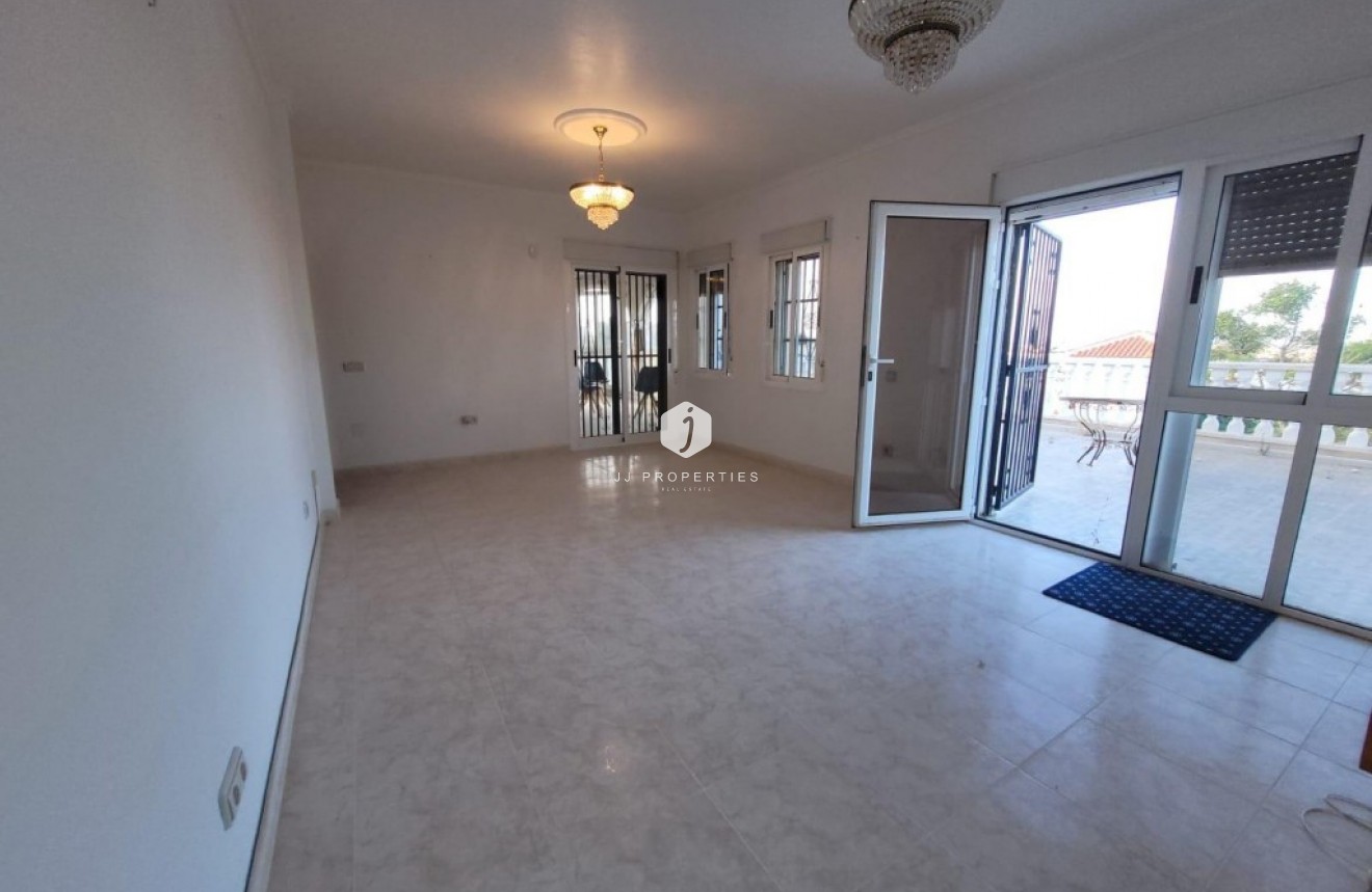 Tweedehands - Villa -
Ciudad Quesada - Costa Blanca