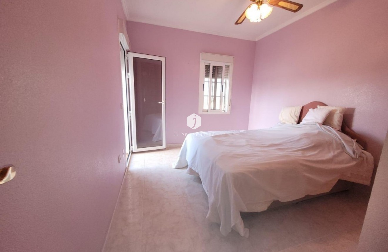 Tweedehands - Villa -
Ciudad Quesada - Costa Blanca