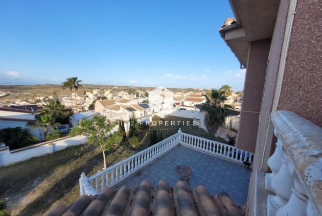 Tweedehands - Villa -
Ciudad Quesada - Costa Blanca