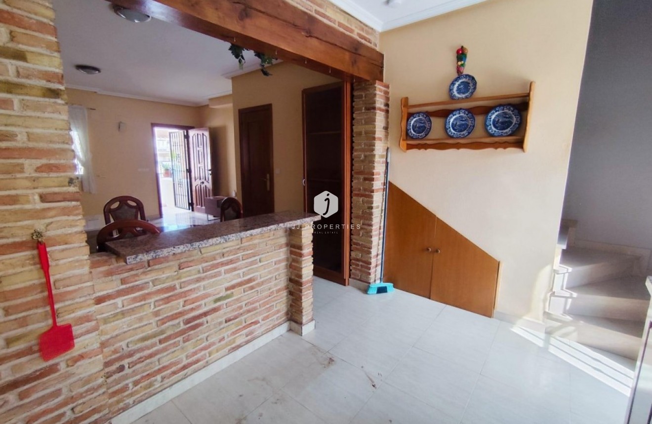 Tweedehands - Chalet -
Orihuela Costa - Costa Blanca