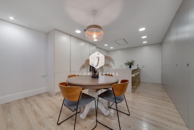 Tweedehands - Appartement / flat -
Torrevieja - Playa del Cura