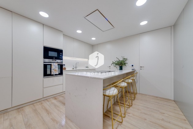 Tweedehands - Appartement / flat -
Torrevieja - Playa del Cura