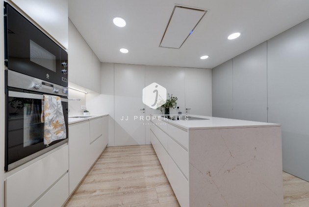 Tweedehands - Appartement / flat -
Torrevieja - Playa del Cura