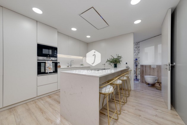 Tweedehands - Appartement / flat -
Torrevieja - Playa del Cura