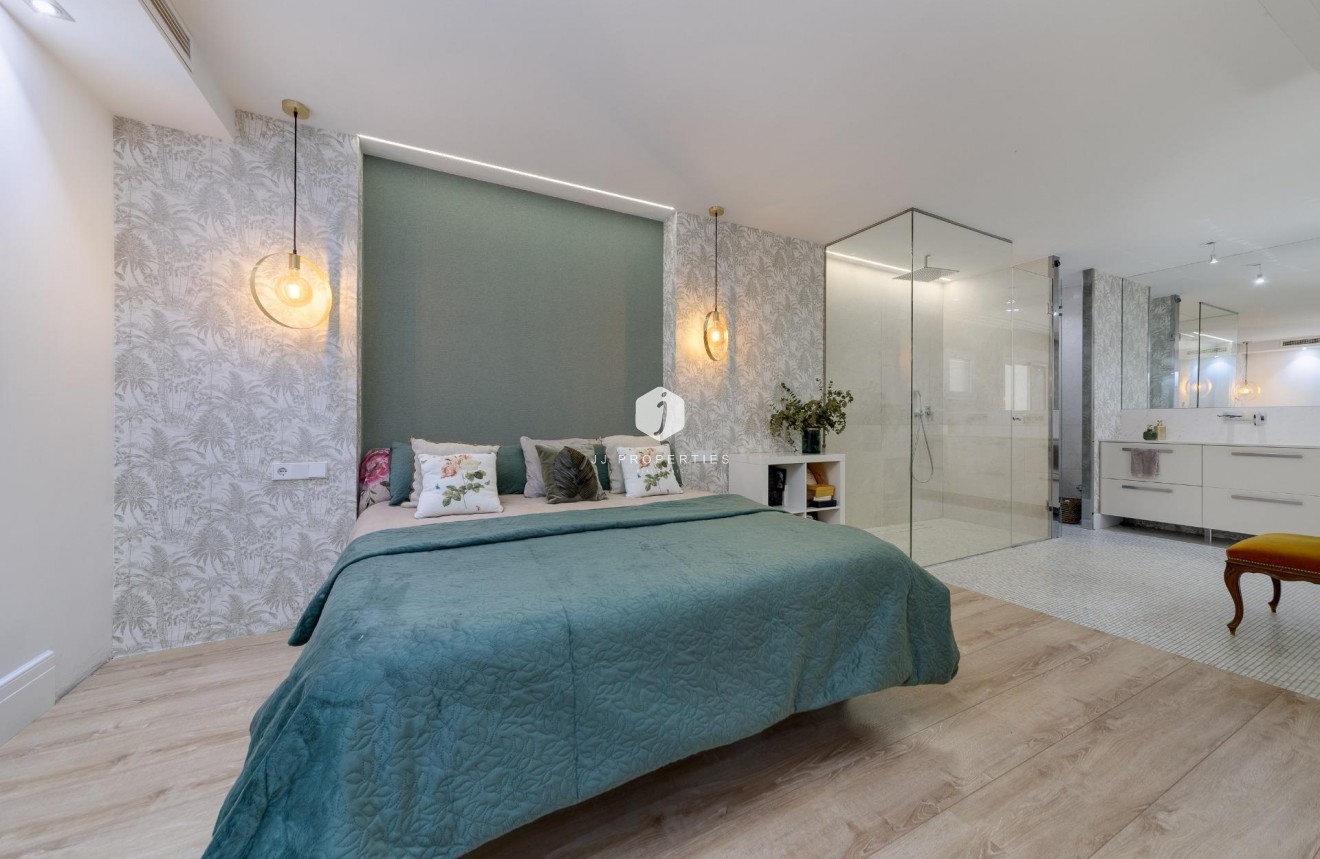 Tweedehands - Appartement / flat -
Torrevieja - Playa del Cura