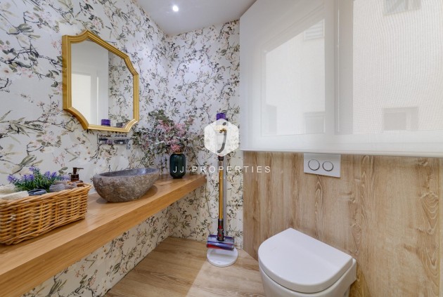 Tweedehands - Appartement / flat -
Torrevieja - Playa del Cura