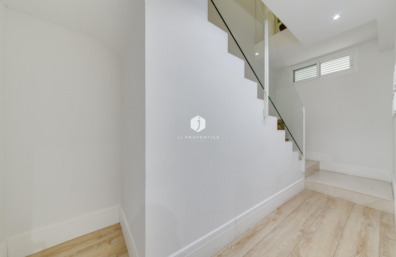 Tweedehands - Appartement / flat -
Torrevieja - Playa del Cura