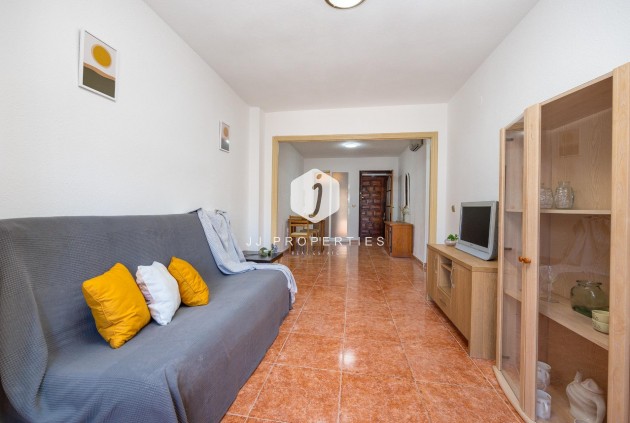 Z drugiej ręki - Mieszkanie w bloku -
Torrevieja - Playa de los Naufragos