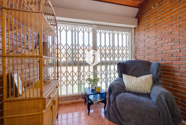 Z drugiej ręki - Mieszkanie w bloku -
Torrevieja - Playa de los Naufragos