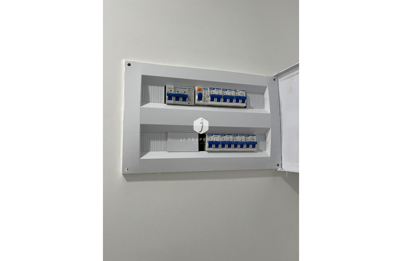 Tweedehands - Appartement / flat -
Torrevieja - La Mata