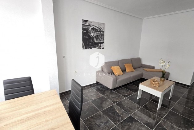Tweedehands - Appartement / flat -
Torrevieja - Centro - Muelle Pesquero