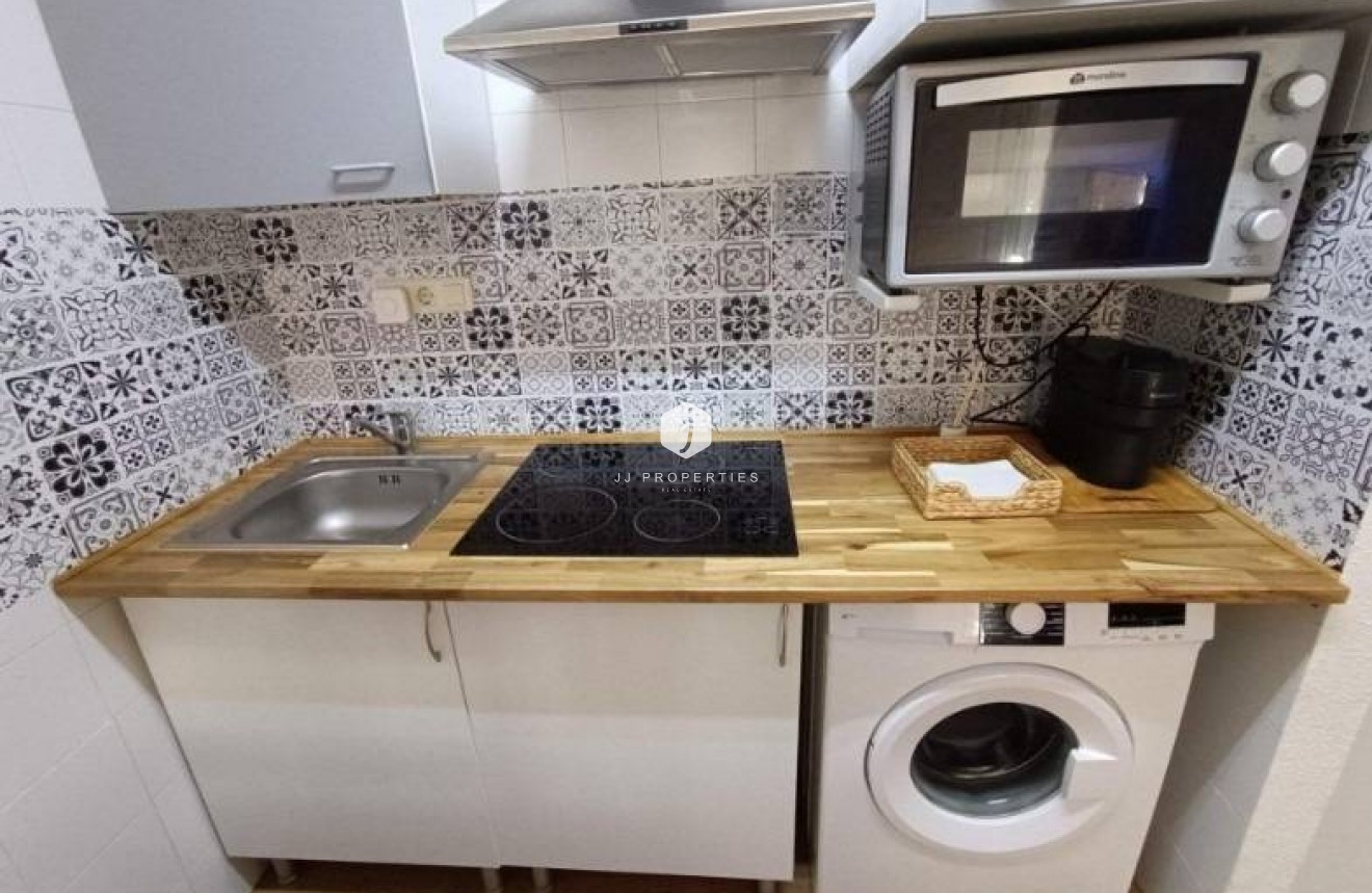 Tweedehands - Appartement / flat -
Torrevieja - Los Balcones