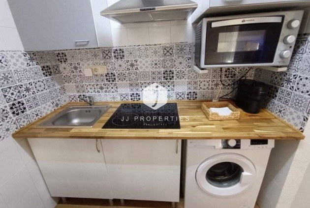 Tweedehands - Appartement / flat -
Torrevieja - Los Balcones