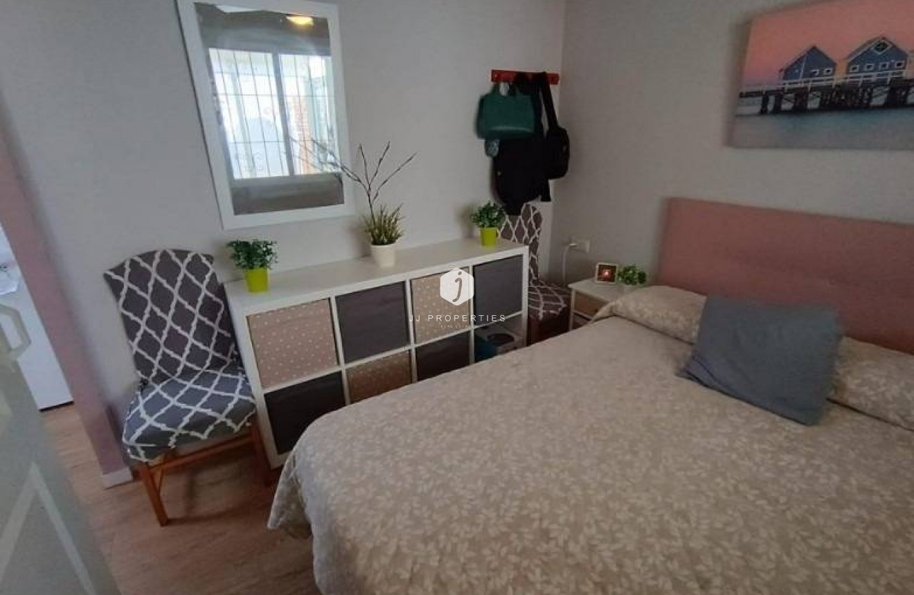 Tweedehands - Appartement / flat -
Torrevieja - Los Balcones