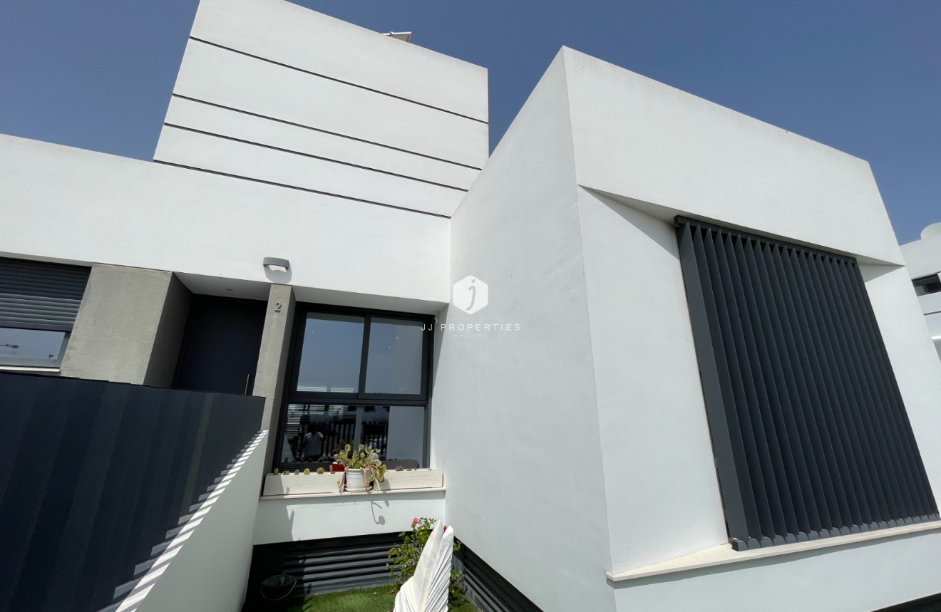 Tweedehands - Chalet -
Dolores - Costa Blanca