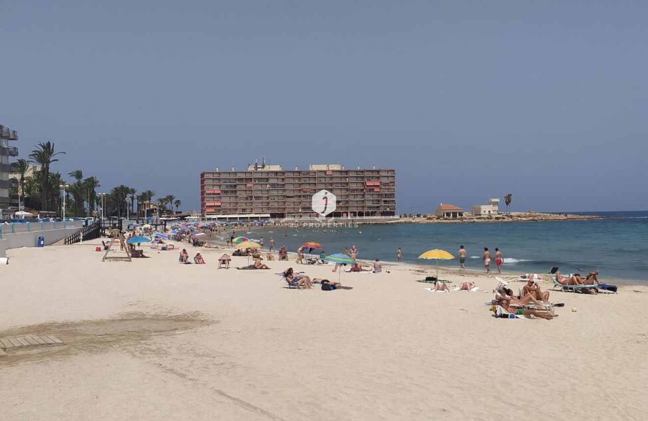 Tweedehands - Appartement / flat -
Torrevieja - Los Locos