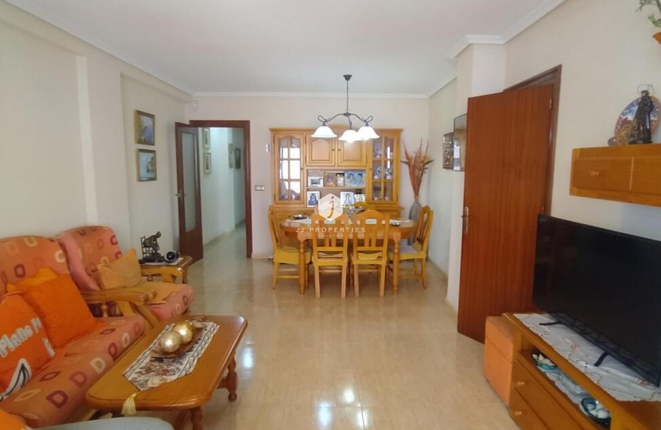 Tweedehands - Appartement / flat -
Torrevieja - Los Locos