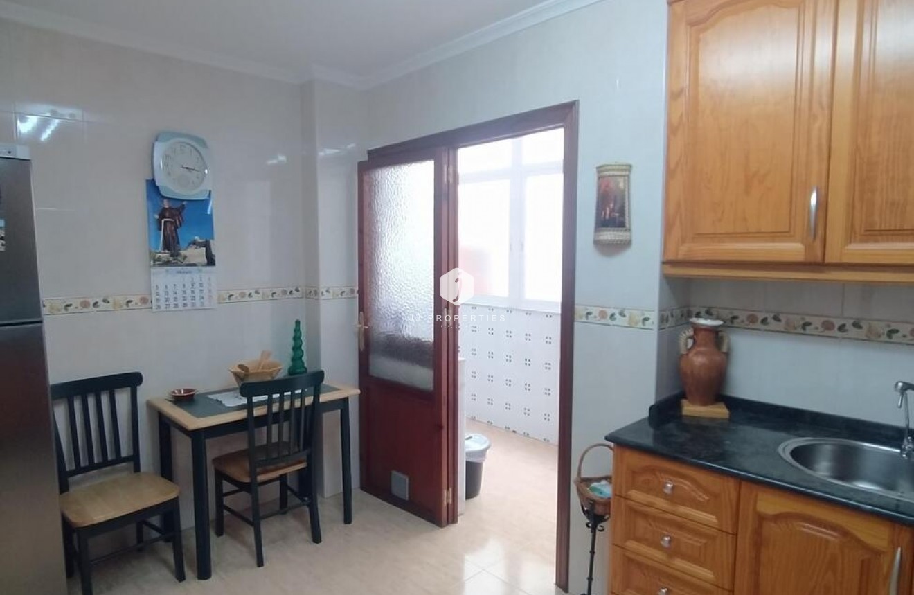 Tweedehands - Appartement / flat -
Torrevieja - Los Locos