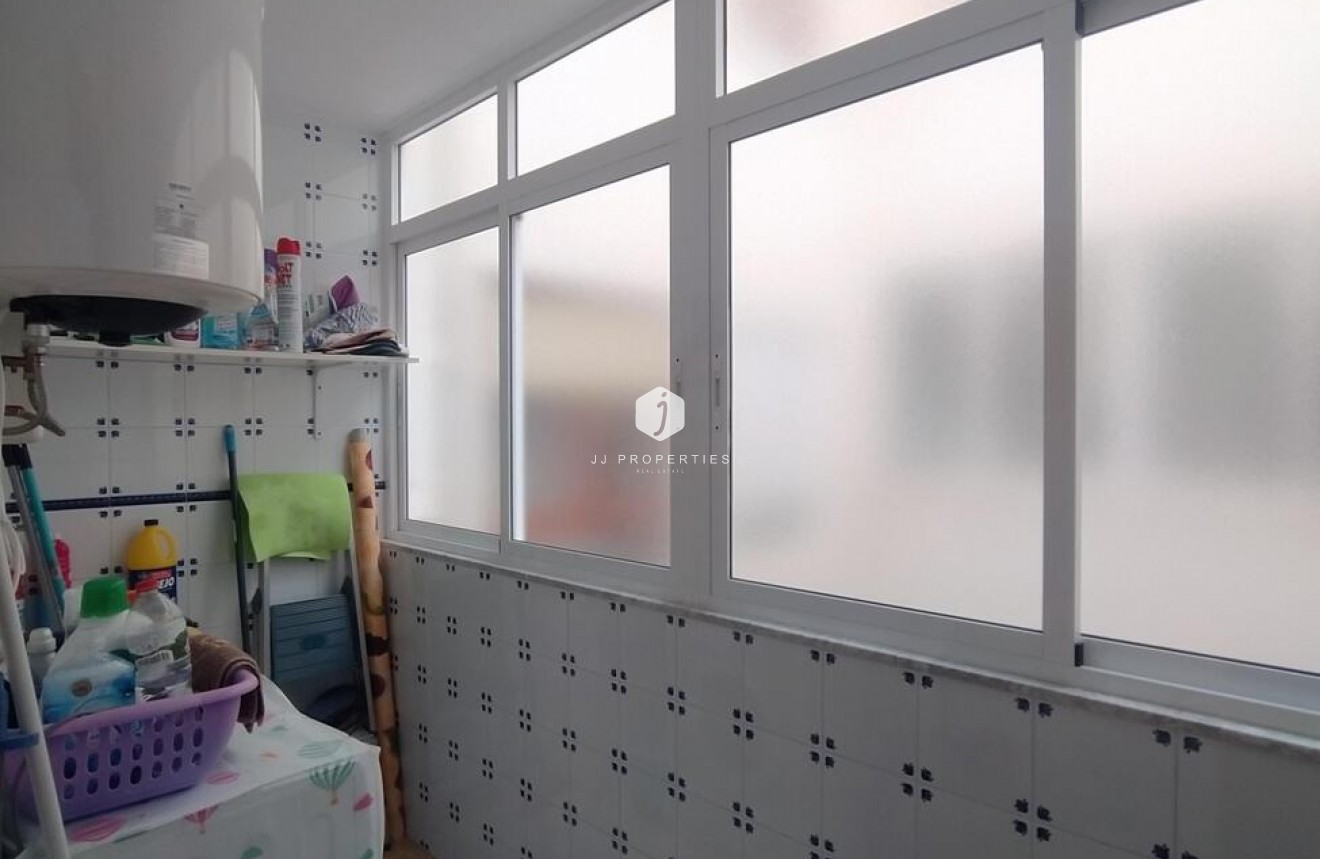 Tweedehands - Appartement / flat -
Torrevieja - Los Locos