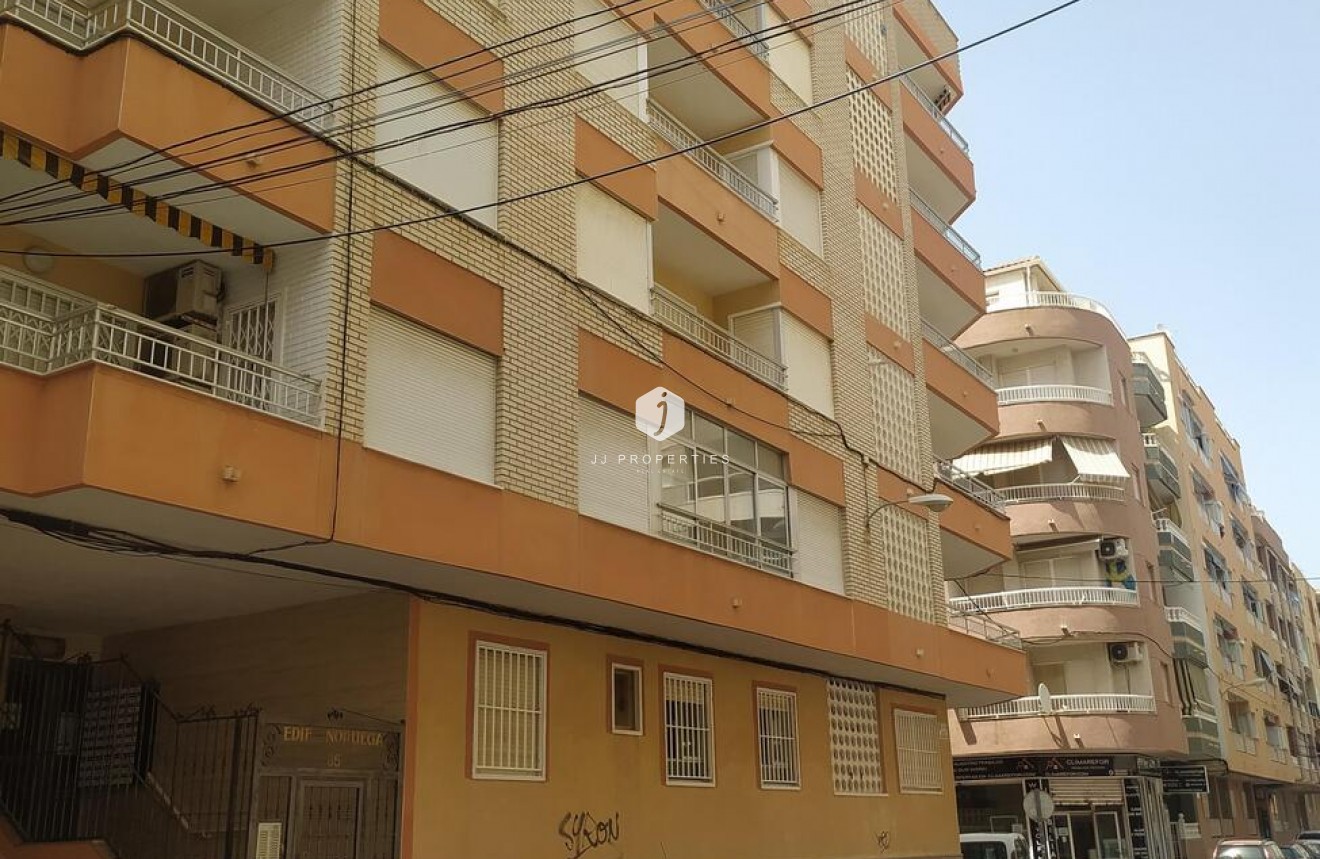 Tweedehands - Appartement / flat -
Torrevieja - Los Locos