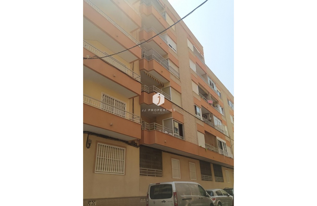 Tweedehands - Appartement / flat -
Torrevieja - Los Locos