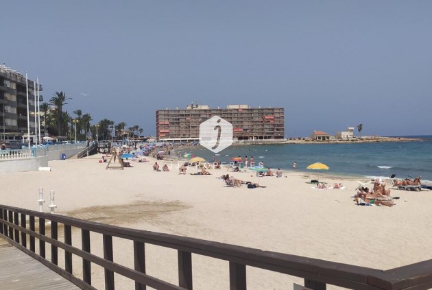 Tweedehands - Appartement / flat -
Torrevieja - Los Locos