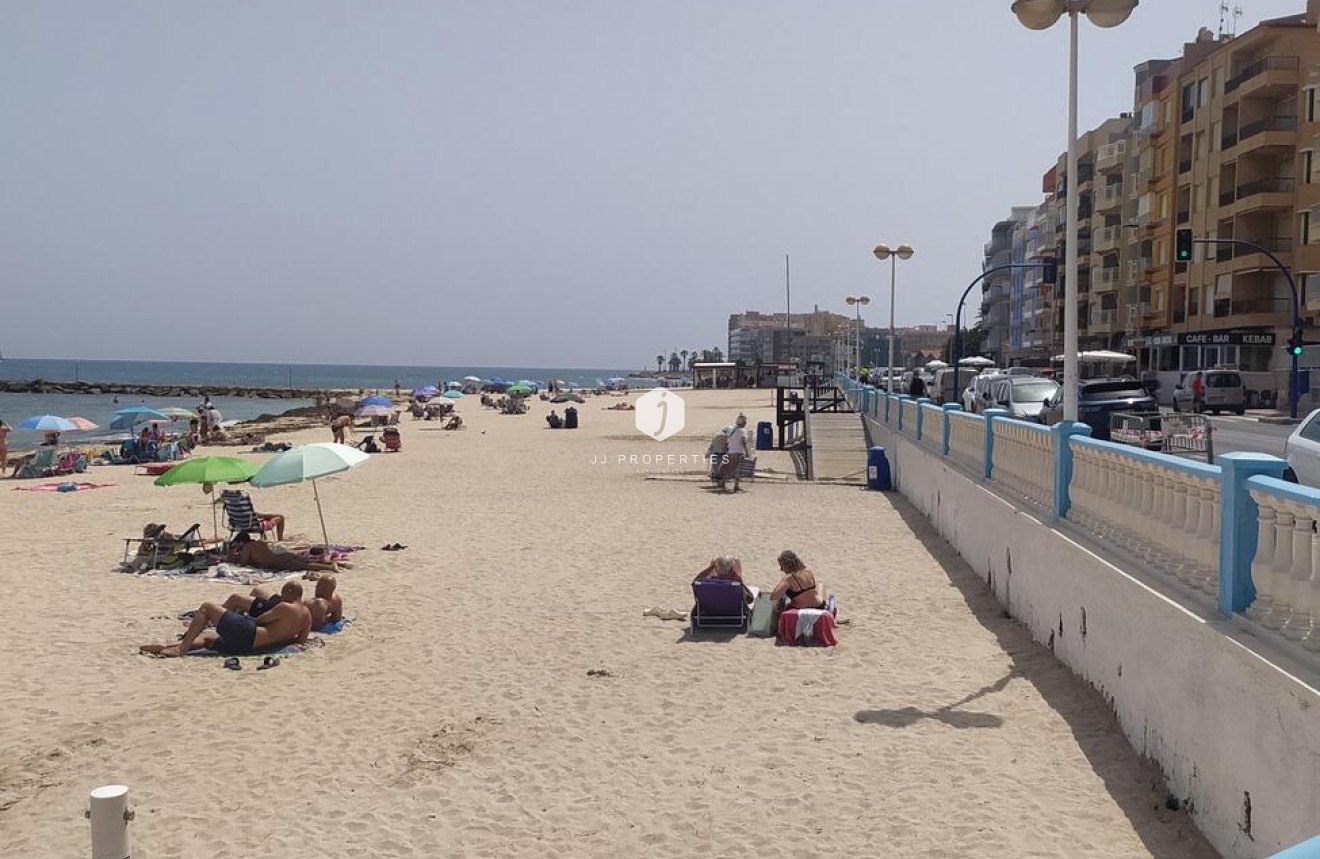 Tweedehands - Appartement / flat -
Torrevieja - Los Locos